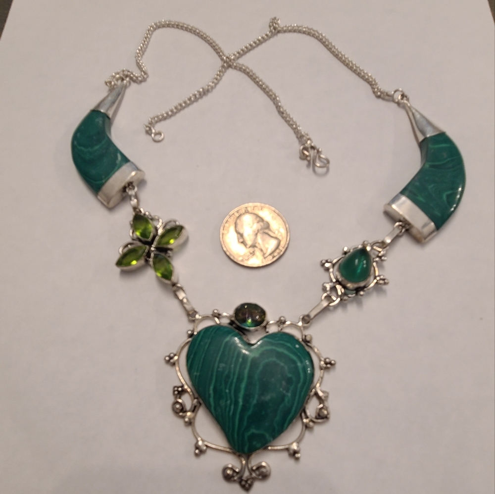 Large necklace